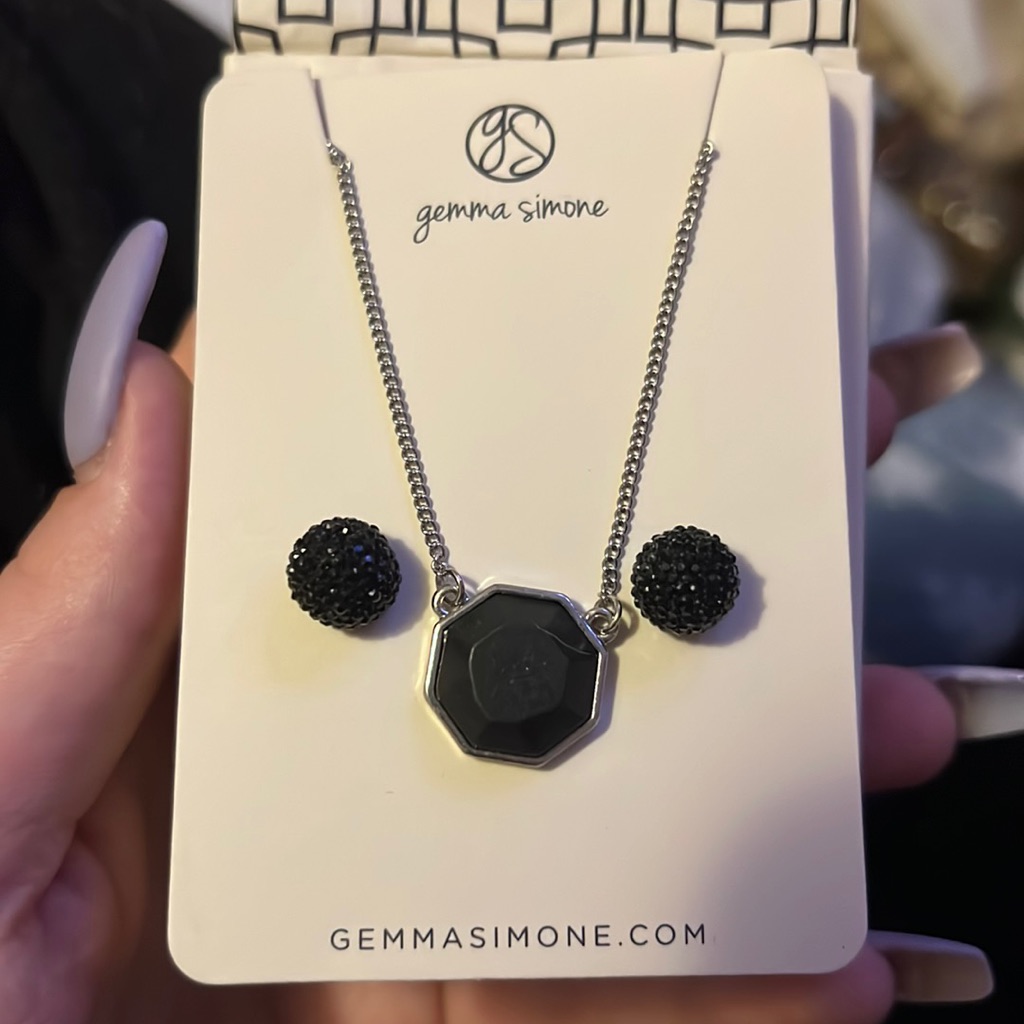 Gemma Simone Earring And Necklace Set